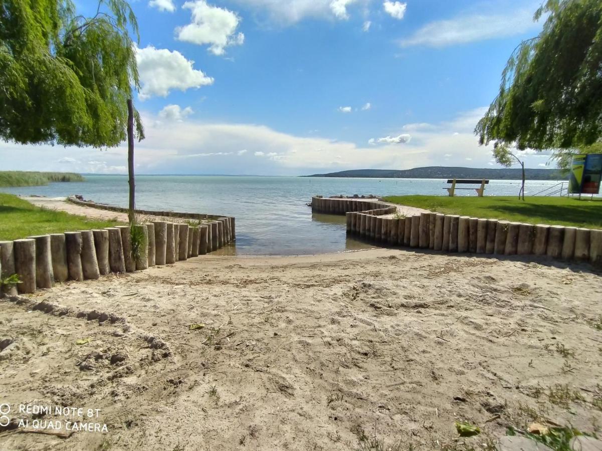 Elizabeth Vendégház Balatonfűzfőn a Strandnál Exterior foto